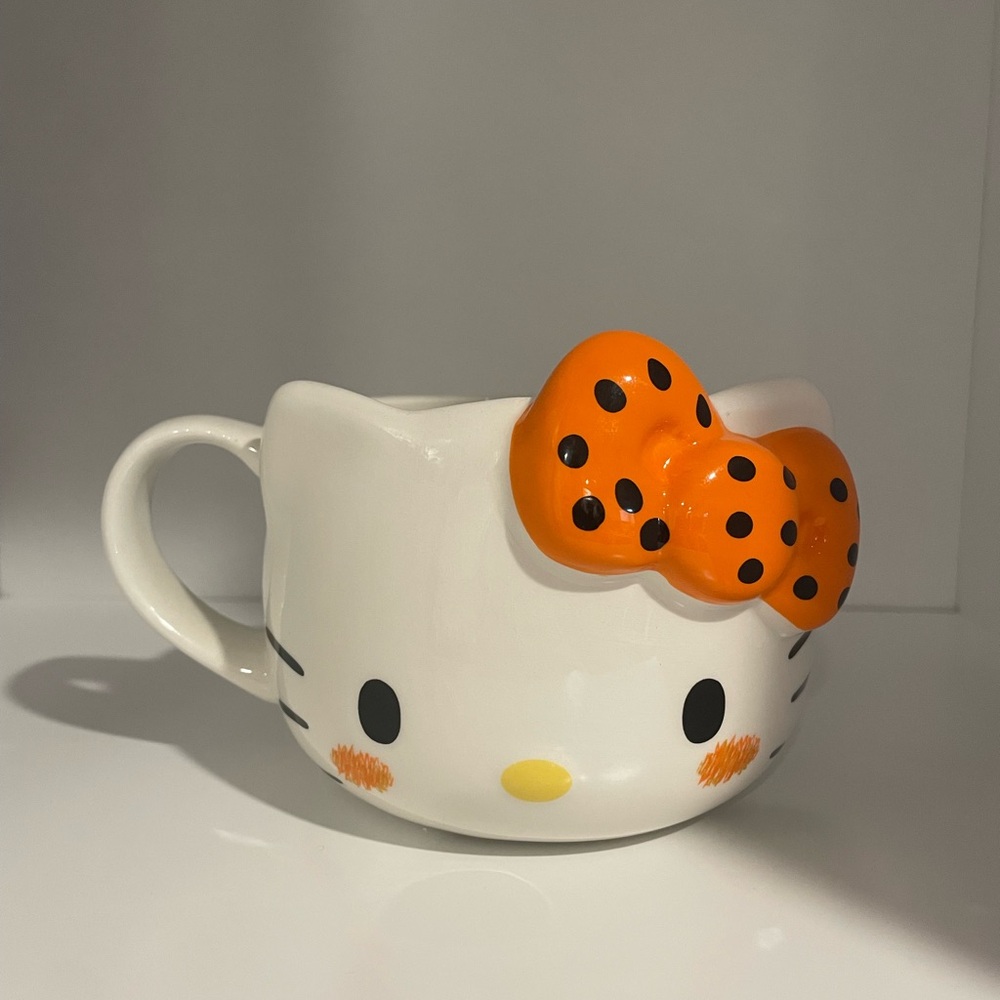 Hello Kitty Mug with Orange Bow